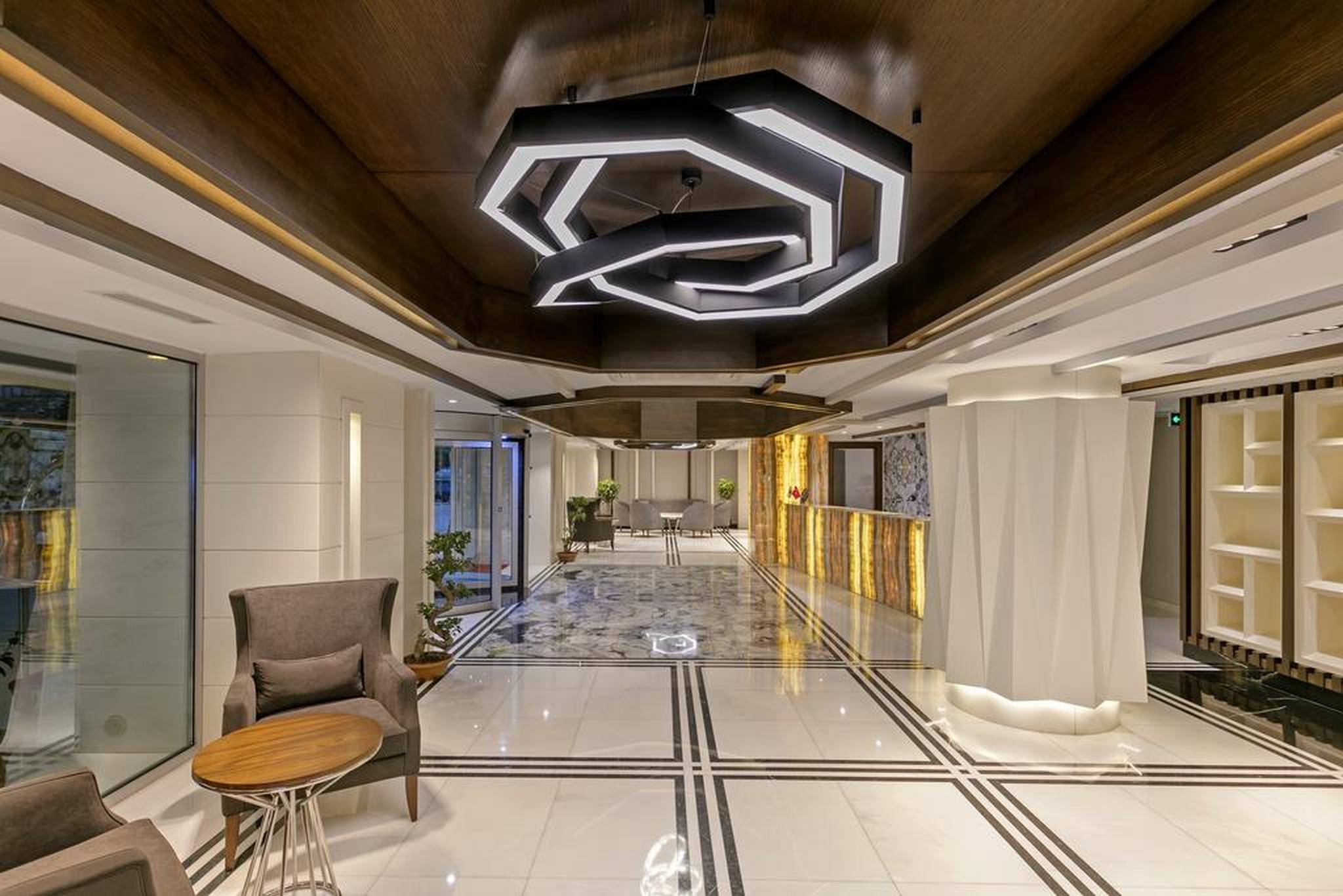 B Business Hotel & Spa Antália Exterior foto